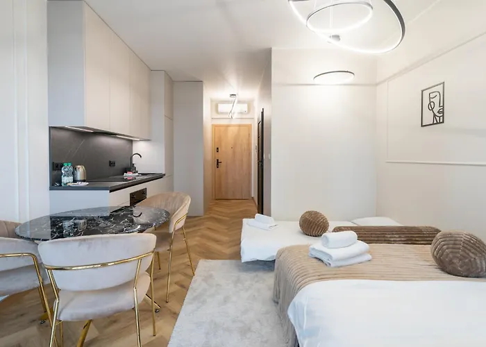 Global Park Beige Chic By Bookinghost *